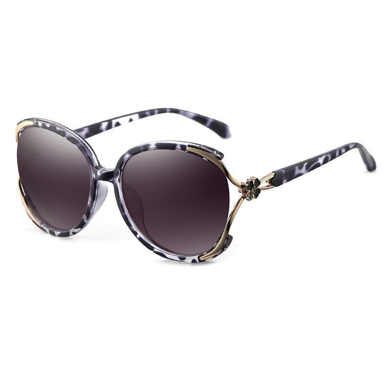 Women's Round Sunglasses - CJCF1800020